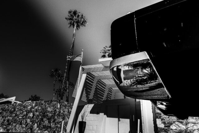 Palm Springs, USA
#kodaktmax400 
#ricohgr1 
#blackandwhite 
#analogphotography 
#palmsprings 
#palmtrees 
#lincolncontinental 
#unitedstates 
#midcenturymodern 
#usa